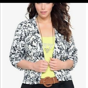 Torrid lightweight chiffon blazer with skull print